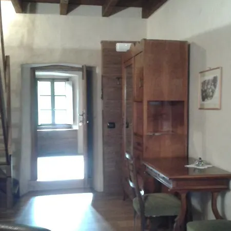 Castello Malaspina Di Gambaro