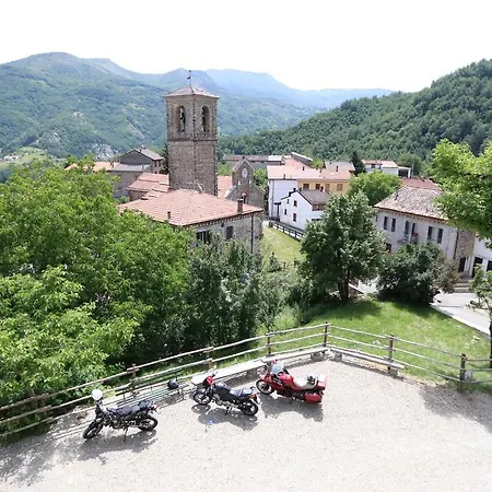 Oda ve Kahvaltı Castello Malaspina Di Gambaro