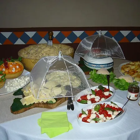 Nocleg ze śniadaniem Castello Malaspina Di Gambaro *