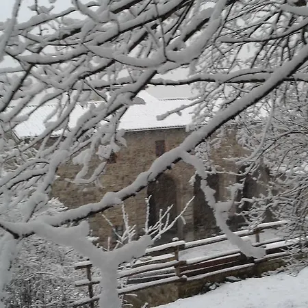 Oda ve Kahvaltı Castello Malaspina Di Gambaro Ferriere