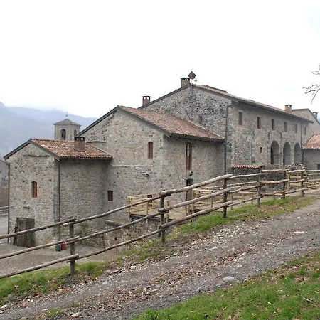 Oda ve Kahvaltı Castello Malaspina Di Gambaro