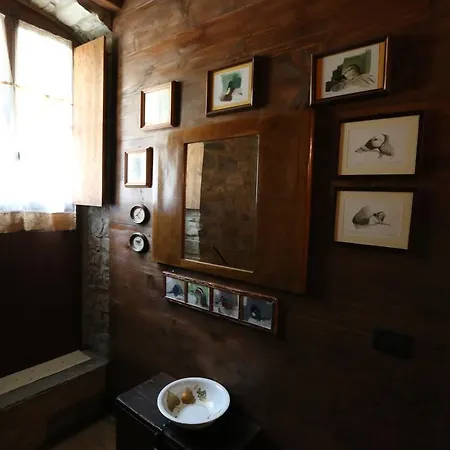 Castello Malaspina Di Gambaro Oda ve Kahvaltı *