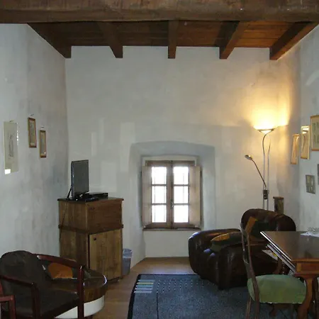 Castello Malaspina Di Gambaro Oda ve Kahvaltı