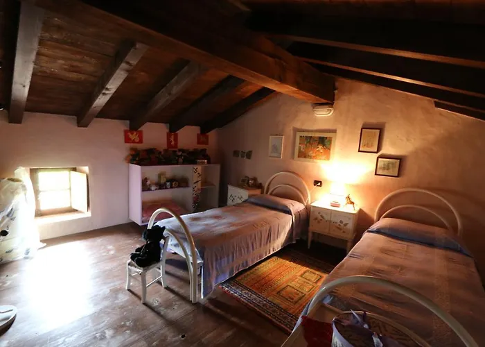 Castello Malaspina Di Gambaro *