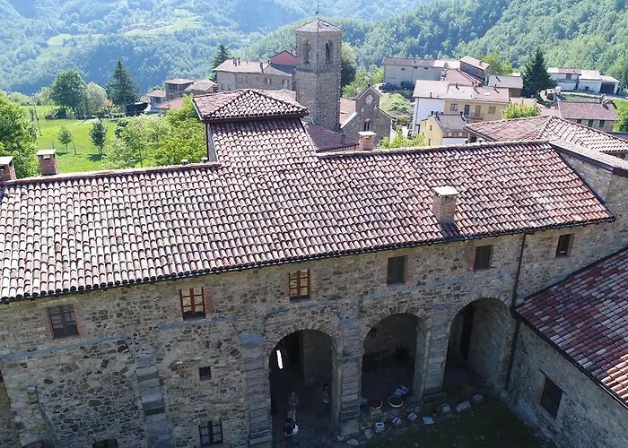 Castello Malaspina Di Gambaro Отель типа 